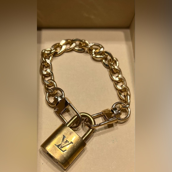 Louis Vuitton Jewelry - Authentic Louis Vuitton Lock with Bracelet Chain